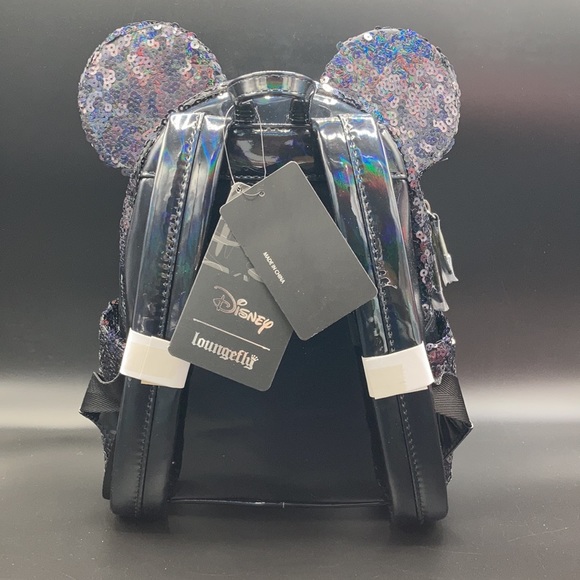 24HR DROP ⬇️Loungefly Holographic Exclusive Minnie Backpack - Picture 5 of 6
